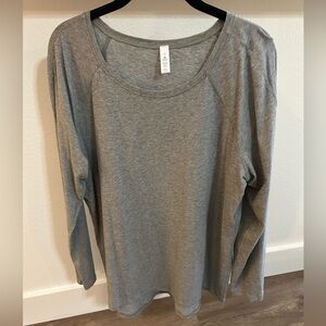 Lululemon Long Sleeve Shirt Women's 12 Gray
